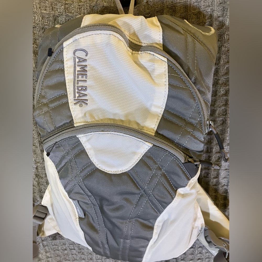 CamelBak White Sno-Angel Insulated Hydration Pack